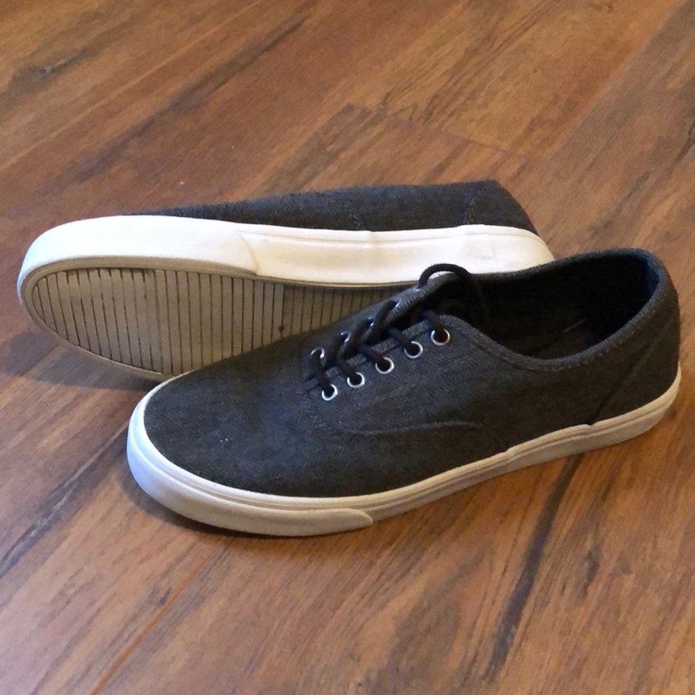 Men’s shoes